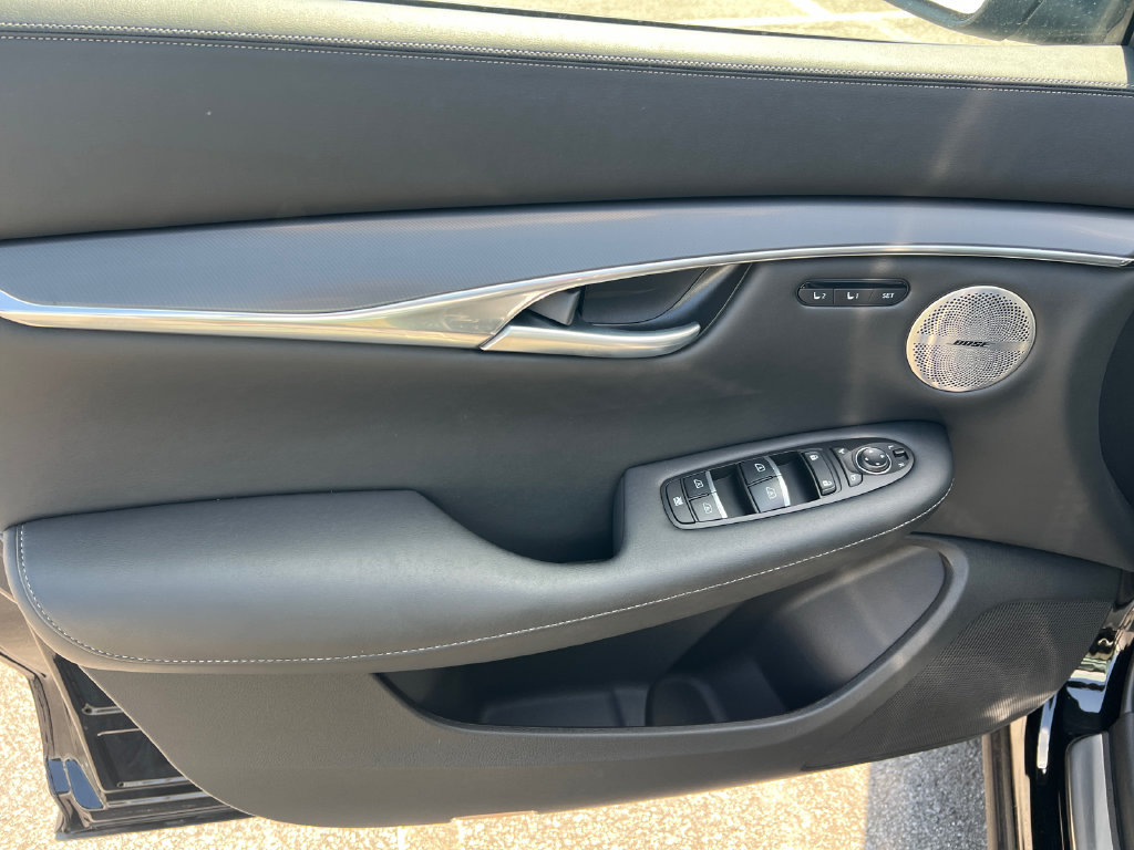 Certified 2025 INFINITI QX50 Luxe AWD/4WD image 11