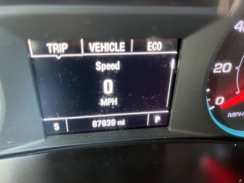 Used 2020 Chevrolet Equinox LS w/ LS Convenience Package FWD image 39