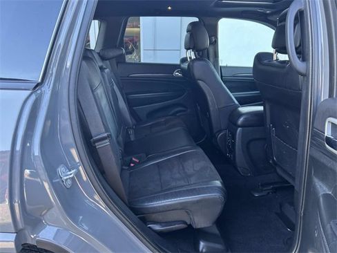 Used 2022 Jeep Grand Cherokee Laredo X image 15