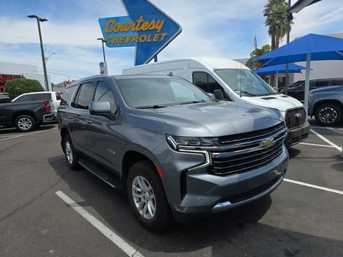 Used 2021 Chevrolet Tahoe LT w/ Luxury Package RWD image 2