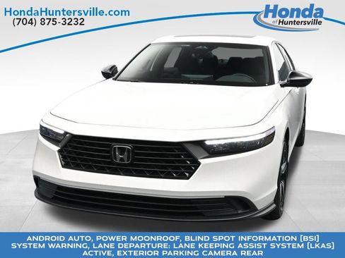Used 2024 Honda Accord Sport image 2