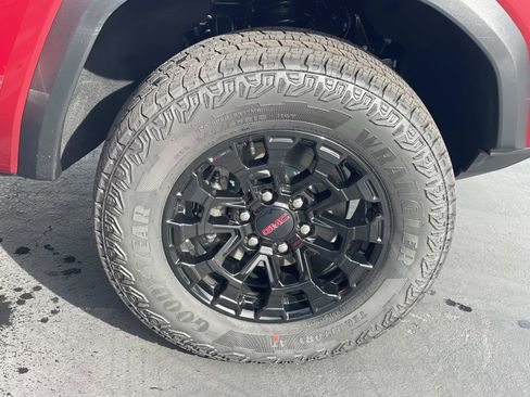 New 2026 GMC Canyon Elevation image 30