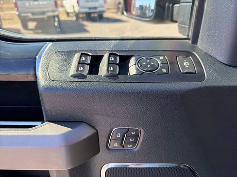 Used 2022 Ford F350 Platinum image 33