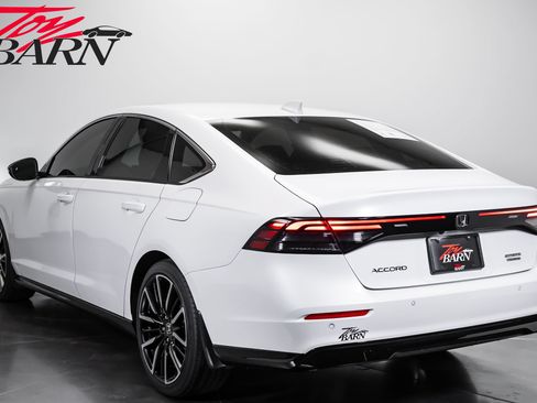 Used 2026 Honda Accord Touring image 3