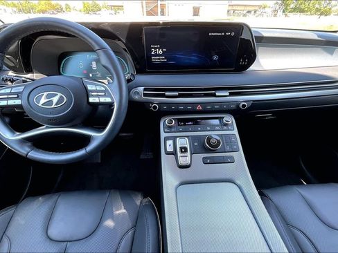 Used 2024 Hyundai Palisade SEL FWD image 13