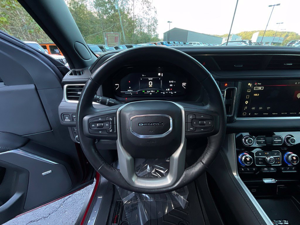 Used 2022 GMC Yukon Denali AWD/4WD image 10