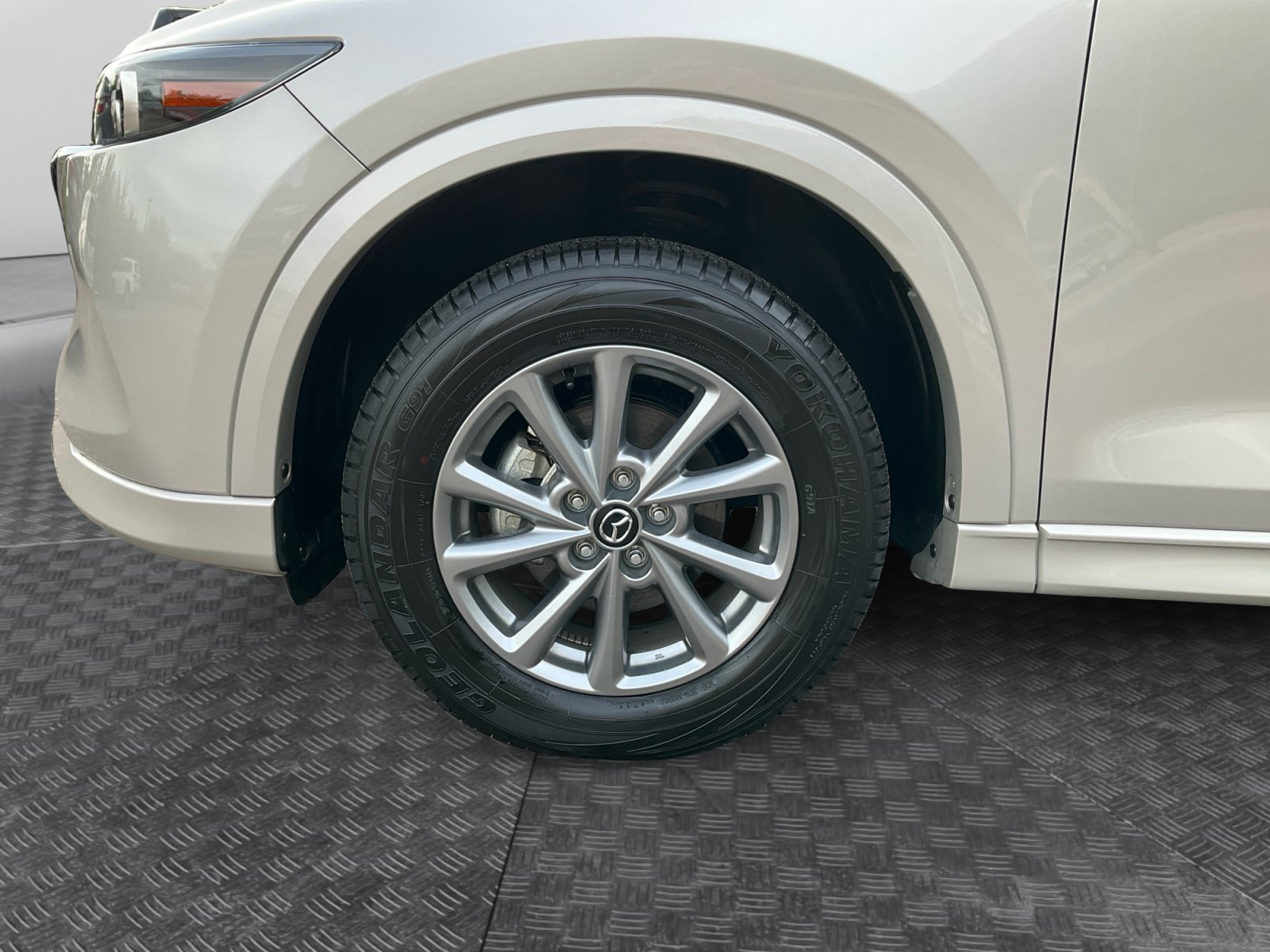 Used 2025 MAZDA CX-5 AWD 2.5 S w/ Preferred Package image 16