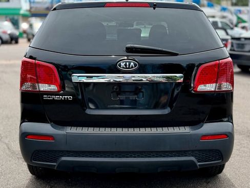 Used 2012 Kia Sorento FWD w/ Third Row Pkg image 4