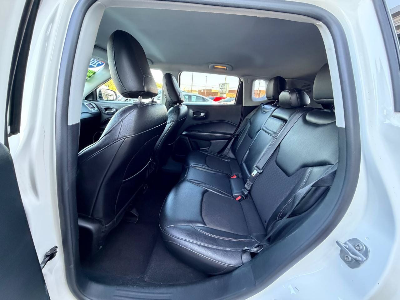 Used 2018 Jeep Compass Latitude w/ Popular Equipment Group AWD/4WD image 14