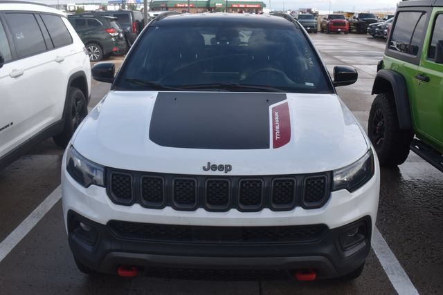 Used 2023 Jeep Compass Trailhawk AWD/4WD image 2