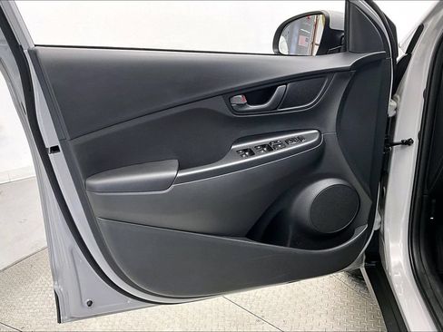 Certified 2023 Hyundai Kona SE w/ Cargo Package AWD/4WD image 17
