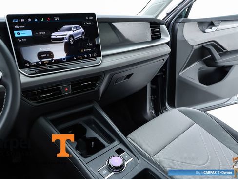 Used 2025 Volkswagen Tiguan SE w/ Panoramic Sunroof Package AWD/4WD image 62