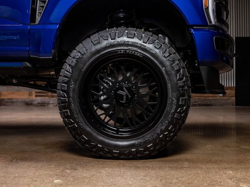 Used 2026 Ford F250 Platinum w/ Platinum Plus Package image 12