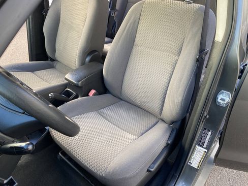 Used 2008 Toyota Matrix FWD image 30