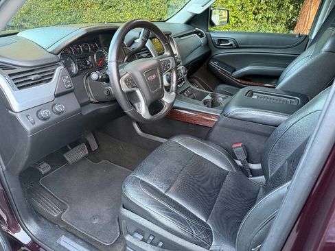 Used 2017 GMC Yukon XL SLT w/ Open Road Package image 13