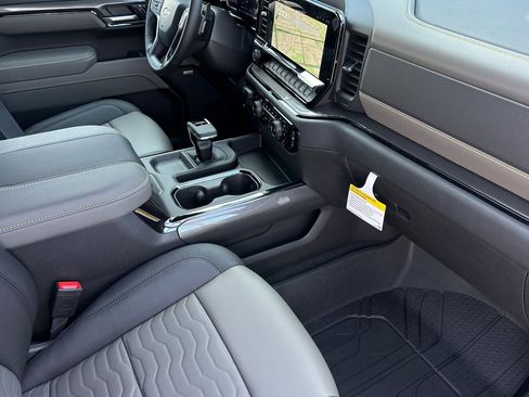 New 2026 Chevrolet Silverado 1500 ZR2 w/ LPO, Dark Essentials Package image 15