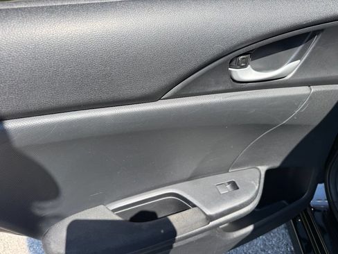 Used 2018 Honda Civic EX image 31