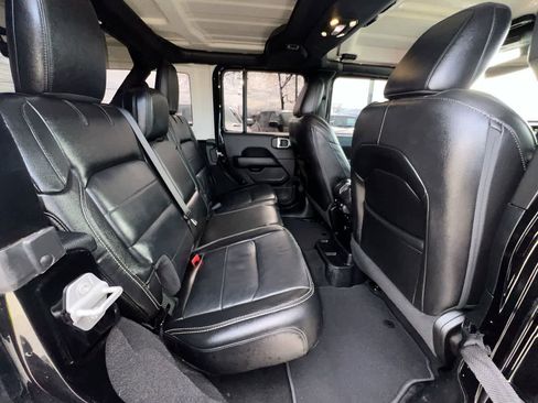 Used 2020 Jeep Wrangler Unlimited Sahara AWD/4WD image 24