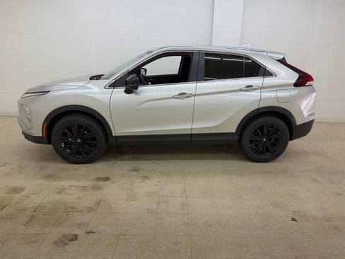 Used 2024 Mitsubishi Eclipse Cross LE AWD/4WD image 2