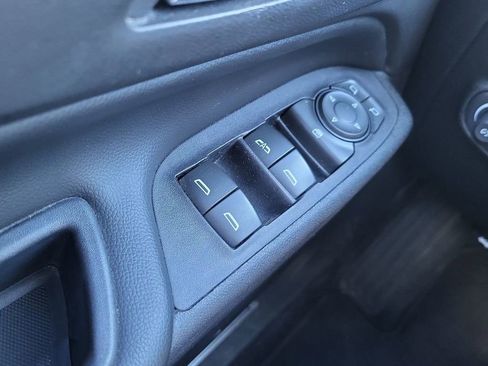 Used 2018 Chevrolet Equinox Premier AWD/4WD image 30