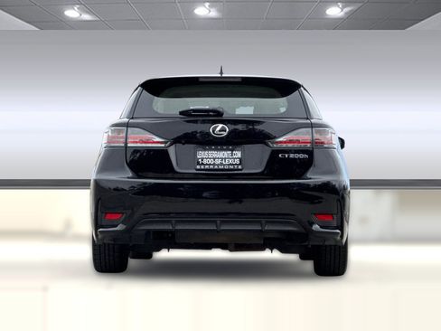 Used 2016 Lexus CT 200h w/ Seat Comfort Package FWD image 9
