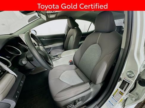 Certified 2022 Toyota Camry LE image 21