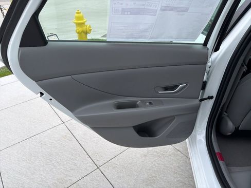 New 2026 Hyundai Elantra Sport FWD image 16