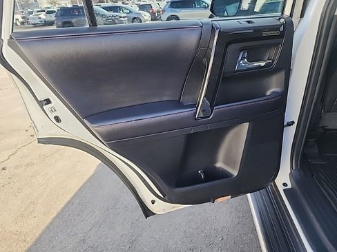 Used 2018 Toyota 4Runner TRD Off-Road Premium image 24