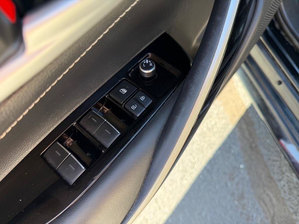 Used 2019 Toyota Corolla XSE FWD image 19