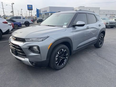 Certified 2023 Chevrolet TrailBlazer LT image 3