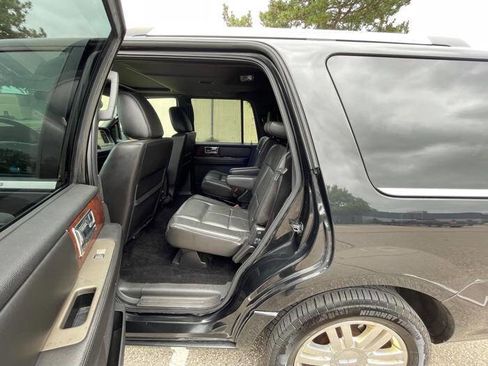 Used 2012 Lincoln Navigator 4WD image 24