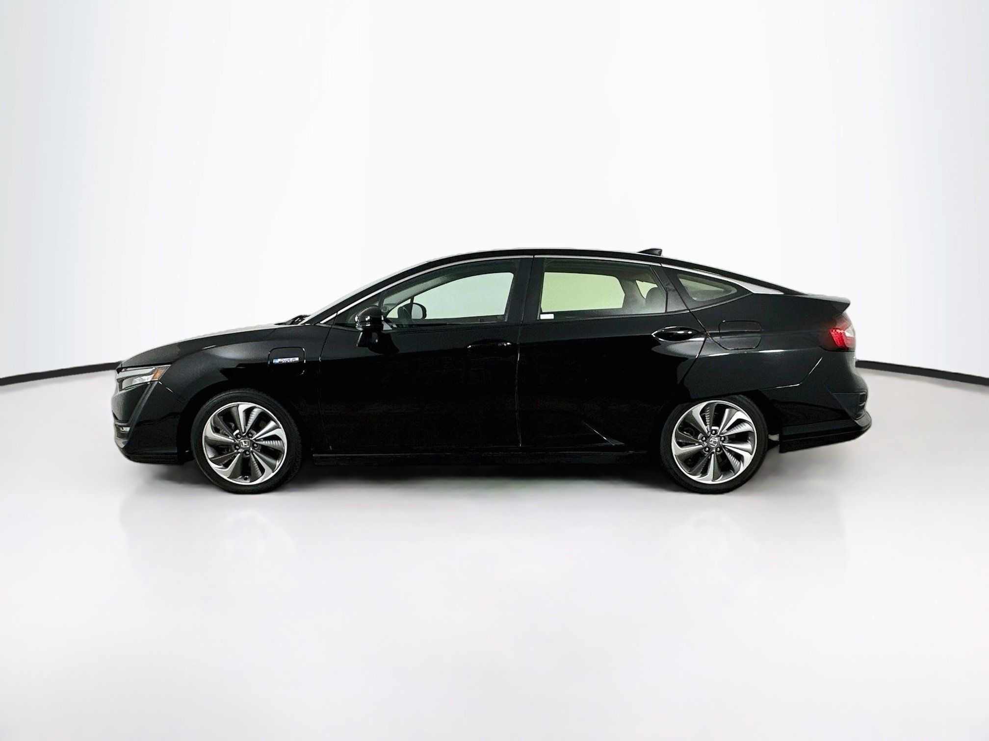 Used 2018 Honda Clarity Plug-In Hybrid image 4