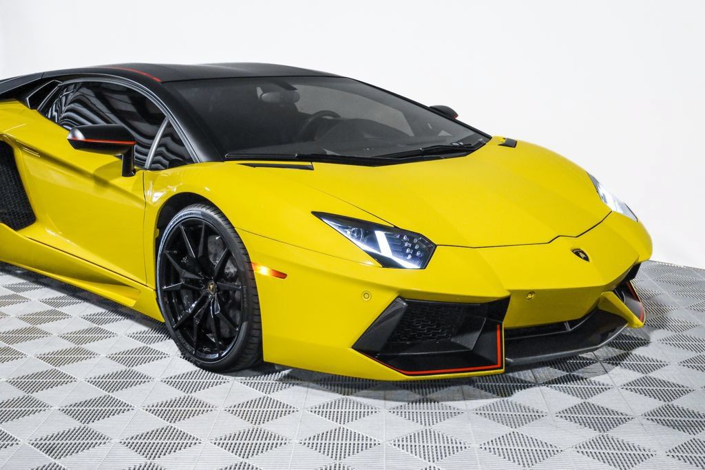 Used 2016 Lamborghini Aventador LP 700-4 AWD/4WD image 7