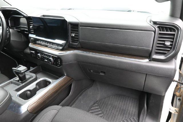 Used 2024 Chevrolet Silverado 1500 LT Trail Boss w/ Protection Package AWD/4WD image 35
