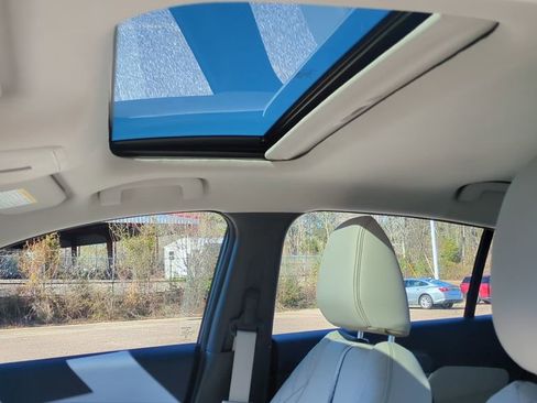 New 2026 Nissan Sentra SL w/ Floor Mat Package FWD image 13