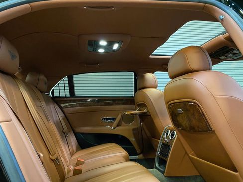 Used 2015 Bentley Flying Spur V8 image 37