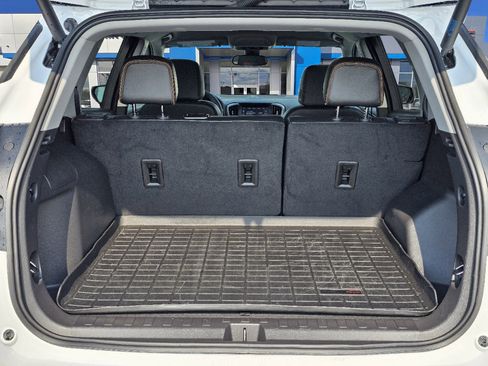 Used 2024 GMC Terrain AT4 image 11