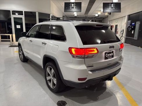 Used 2014 Jeep Grand Cherokee Limited w/ Luxury Group II image 4