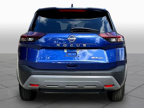 Used 2023 Nissan Rogue SV image 5