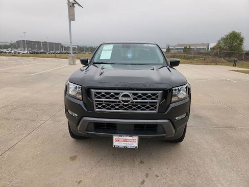 Certified 2022 Nissan Frontier SV image 9