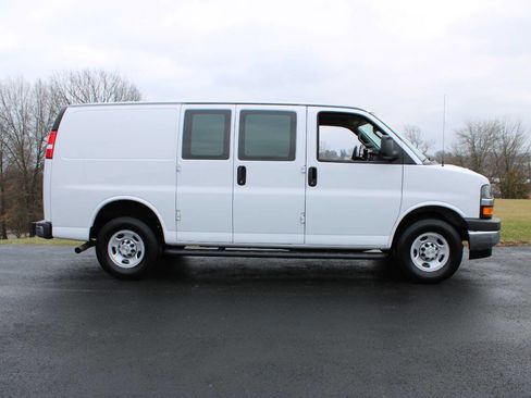 Used 2024 Chevrolet Express 2500 w/ Driver Convenience Package image 3