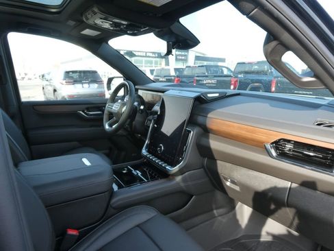 New 2026 GMC Yukon Denali w/ Denali Reserve Package image 49