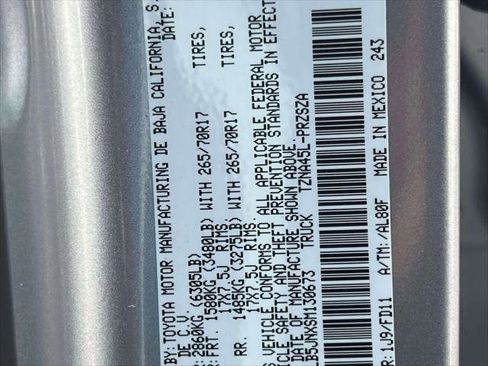 Certified 2025 Toyota Tacoma TRD Off-Road image 20