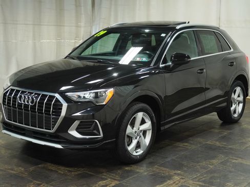 Used 2019 Audi Q3 2.0T Premium AWD/4WD image 2