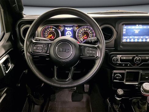 Used 2022 Jeep Gladiator Sport w/ Trailer Tow Package image 9