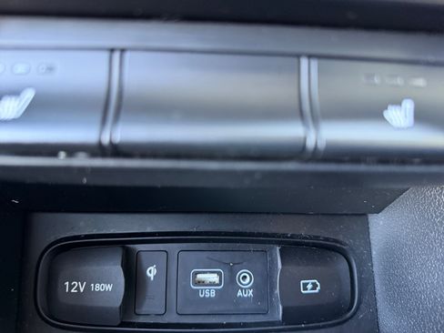 Used 2020 Hyundai Santa Fe SEL FWD image 31