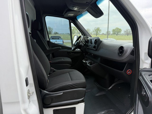Used 2019 Freightliner Sprinter 3500 w/ Premium Package RWD image 10