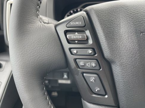 New 2026 Nissan Frontier SV w/ SV Convenience Package image 9