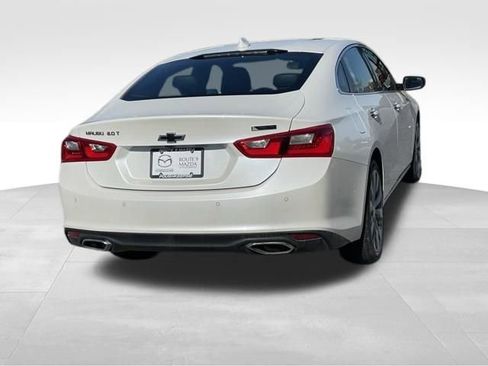 Used 2017 Chevrolet Malibu Premier w/ Premier Sun and Wheel Package image 4