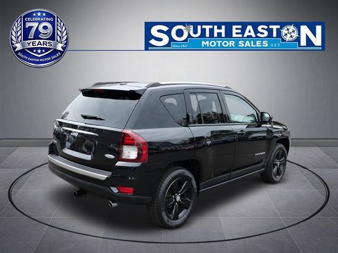 Used 2017 Jeep Compass High Altitude AWD/4WD image 6